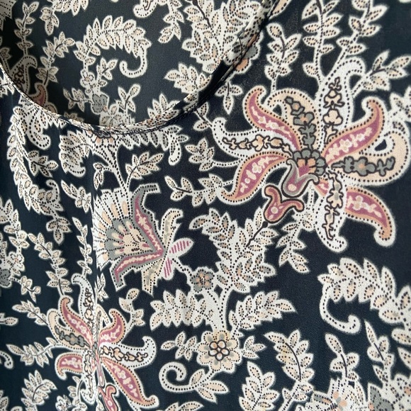 Paisley women’s Loft blouse - Picture 3 of 3